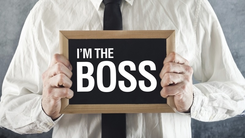 How to stop being a boss to be a leader