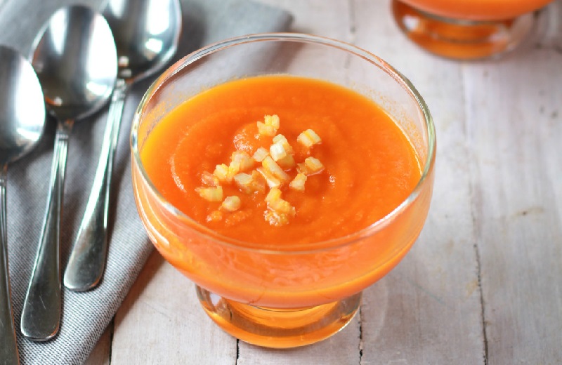 Summer Recipe – Cold cream of carrots and mango