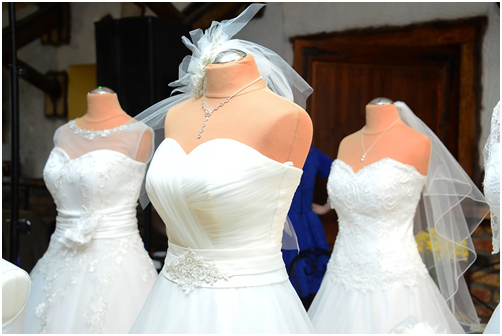 average-amount-spent-on-a-wedding-dress-falls-by-20-per-cent-the